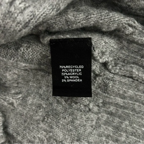 Marled Gray Women's Cardigan Sweater Pearl Details Small Coquette Feminine - Picture 6 of 7